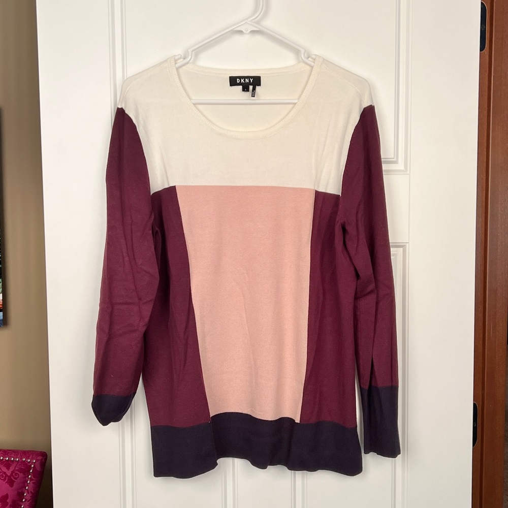 Beautiful DKNY Women’s Sweater - Worn Once!